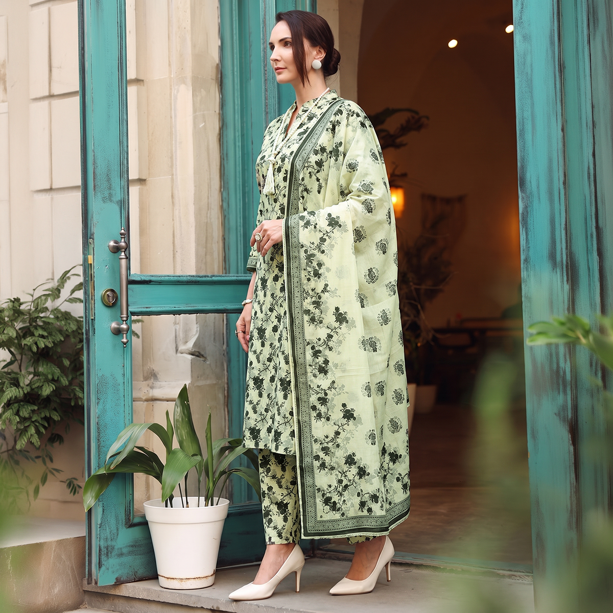 DN : 12513 Soft Pistachio Green